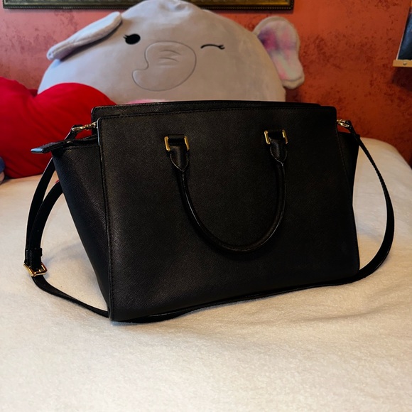 MICHAEL KORS “SELMA” LARGE BAG- ACCEPTING OFFERS! - Picture 3 of 16